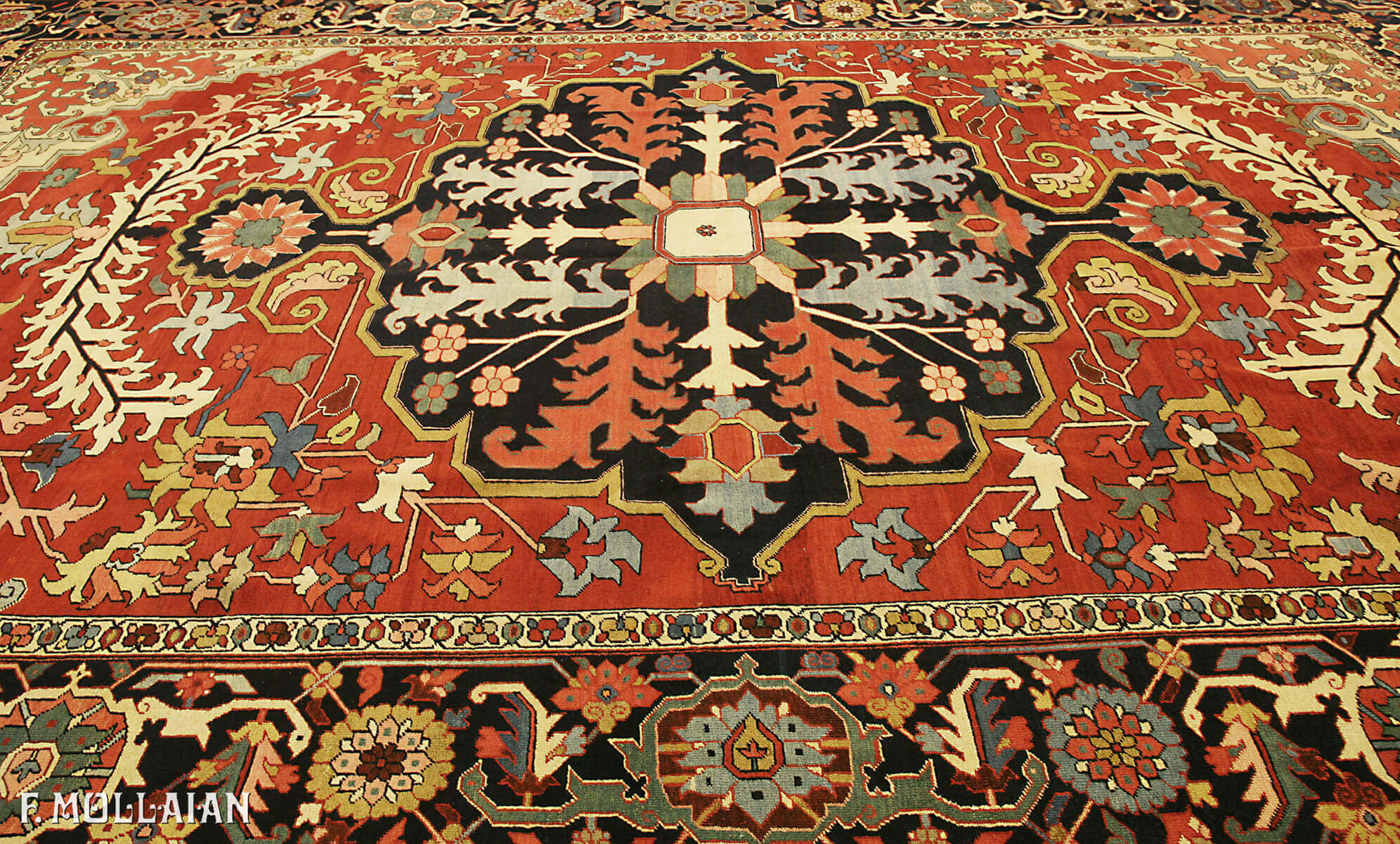 Antique Persian Heriz Serapi Carpet n°:25520200